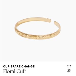 Gold Textured Minimalist Bracelet